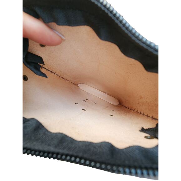 Day of the Dead Black Leather Skull Crossbody Bag Gold Studs Festival Goth NEW - Picture 7 of 11